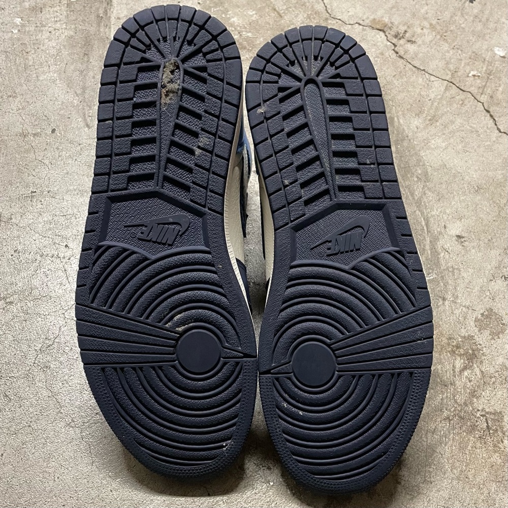 Air Jordan 1 High OG Obsidian - Picture 5 of 6